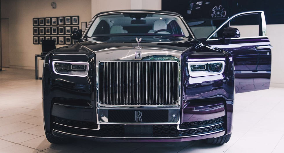  New Rolls-Royce Phantom Makes A Stop At A London Dealership