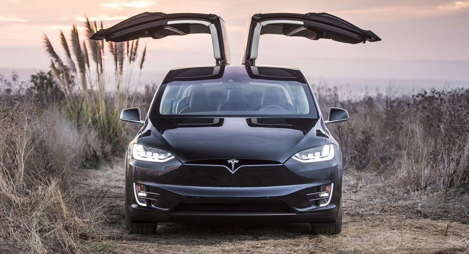  Early Uber Investor Wants Company To Merge With Tesla