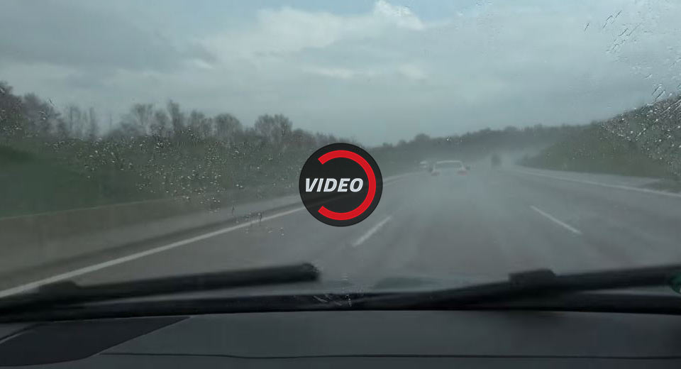 Alpina B5 Edition 50 Doing 200+ Km/h In The Rain – Confident Or Irresponsible?