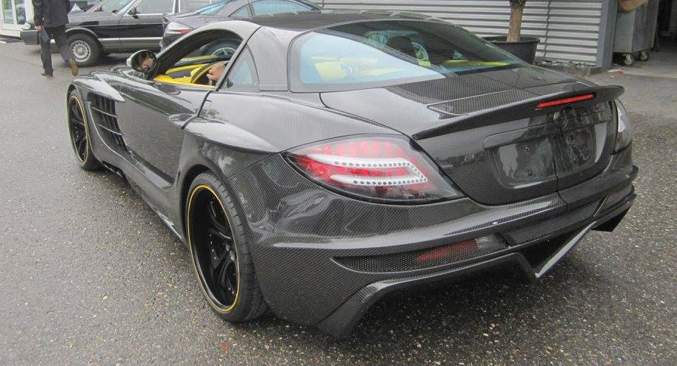  Does An All-Carbon Fiber Exterior Make This SLR More Desirable?