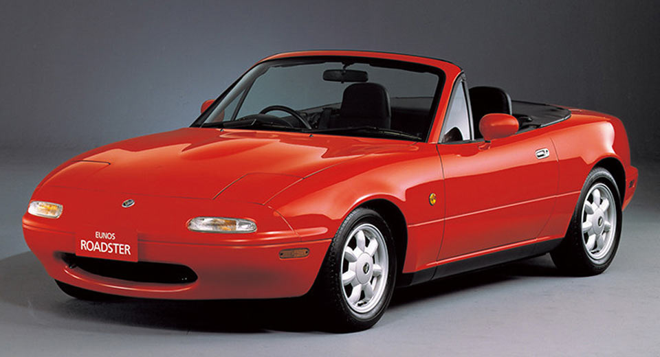  Mazda’s Bringing Original NA Miatas Back To Factory Condition