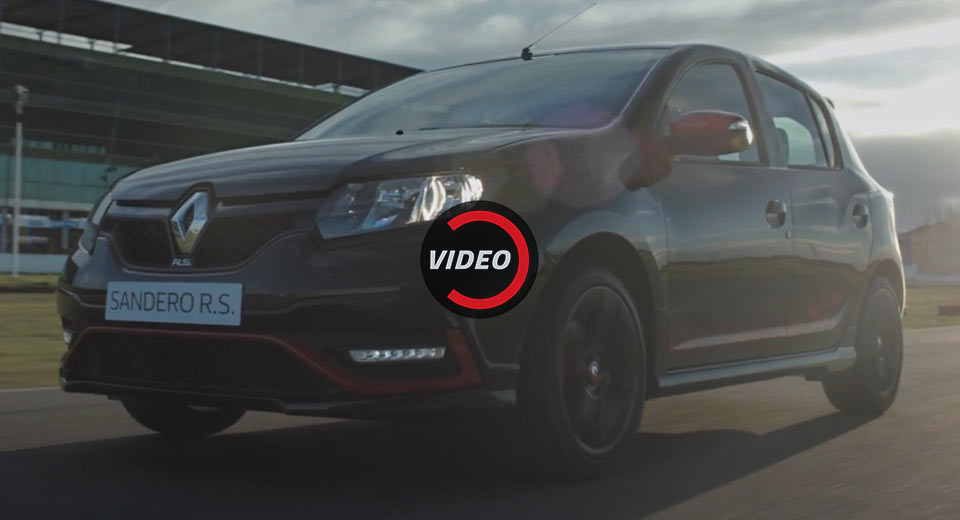 Renault Sandero RS Racing Spirit Looks Cool On The Track