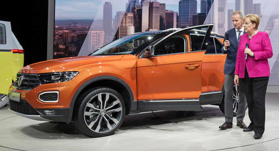 2018 Volkswagen T Roc Goes On Sale Pricing Starts At 20 390 In