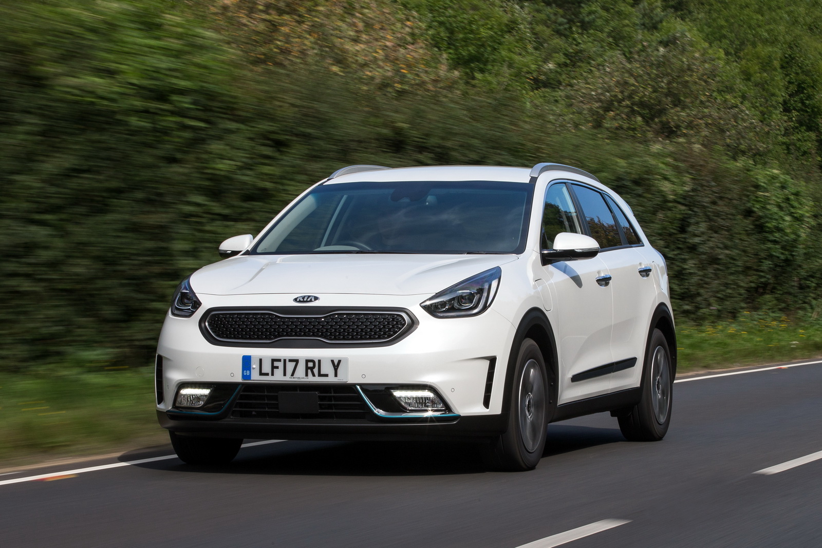 New Niro Plugs Into The UK Market, Prices Start At £27,995 | Carscoops
