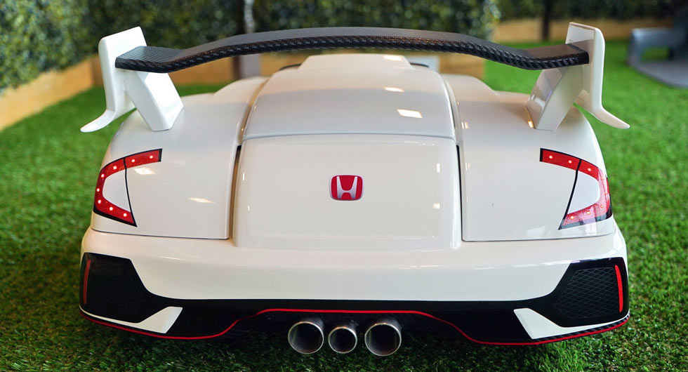  Civic Type R And Fireblade Inspire Honda Robot Lawnmowers