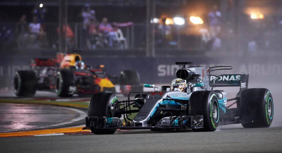  Hamilton Wins In Singapore As Both Ferraris Retire