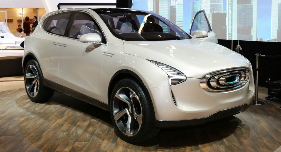  Thunder Power SUV Concept Walks Line Between Novelty And Luxury