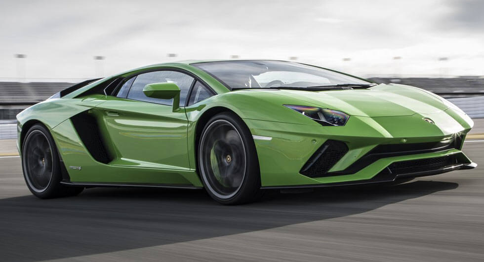 Lamborghini Wants To Stick With Naturally Aspirated Engines But Is Already Eyeing PHEVs