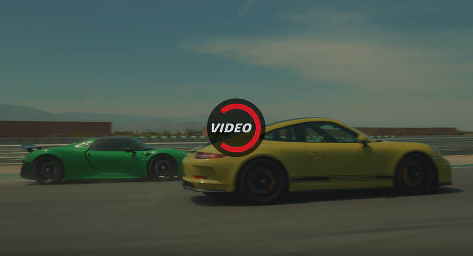 Porsche 918 Spyder And 911 R Play Around At Californian Circuit