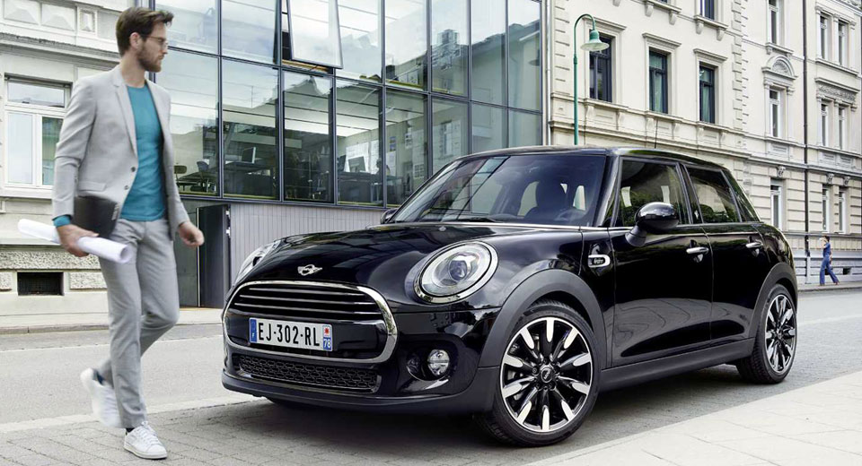  Mini Blackfriars Edition Brings The Spirit Of London To France