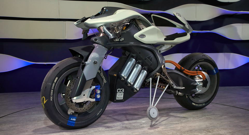  Yamaha Motoroid Concept Is A Semi-Autonomous Bike That’ll Take You For A Ride
