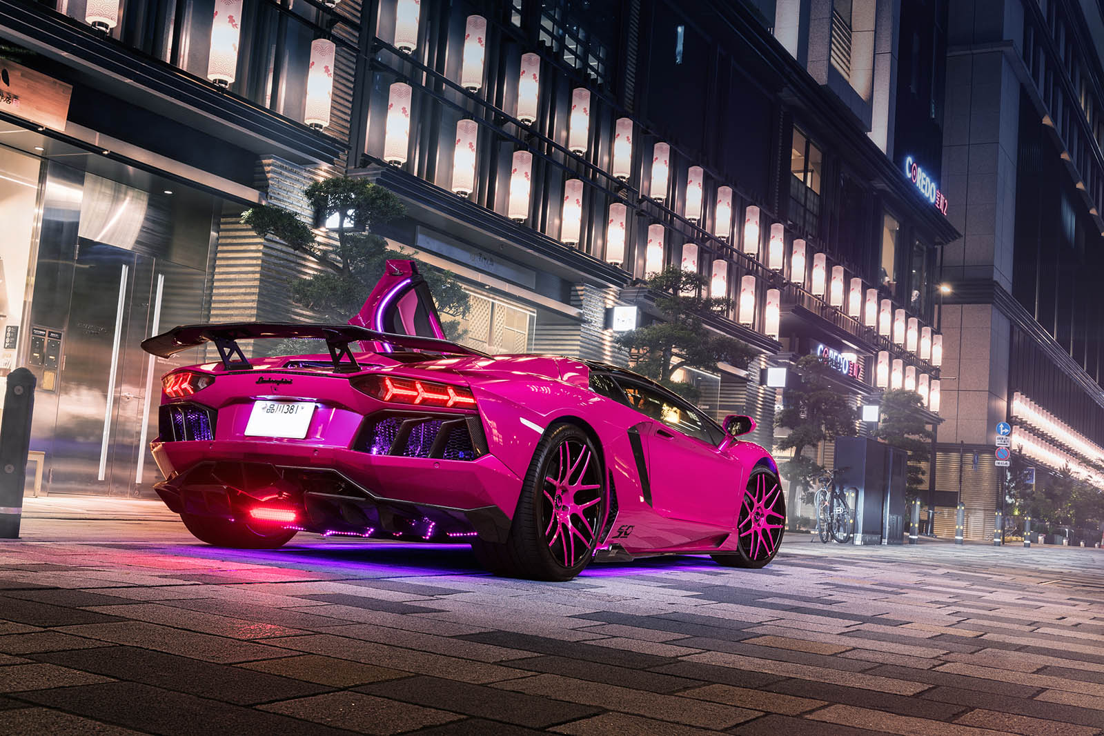 Pink Aventador Turns Heads In Tokyo Carscoops