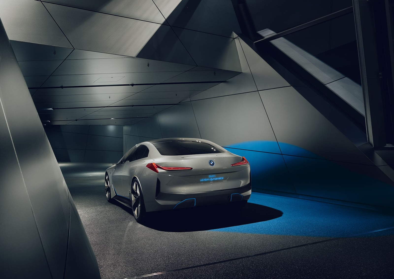 bmw-i-vision-dynamics-la-livepics-8 BMW i4 Confirmed For 2021, Will Become The Company’s Fifth Core Electric Vehicle