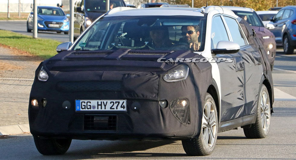 Kia Niro EV Spotted Testing Alongside The Kona Electric