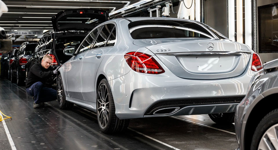 Luxury Brands Facing Issues As Consumers Ditch Sedans For SUVs In US