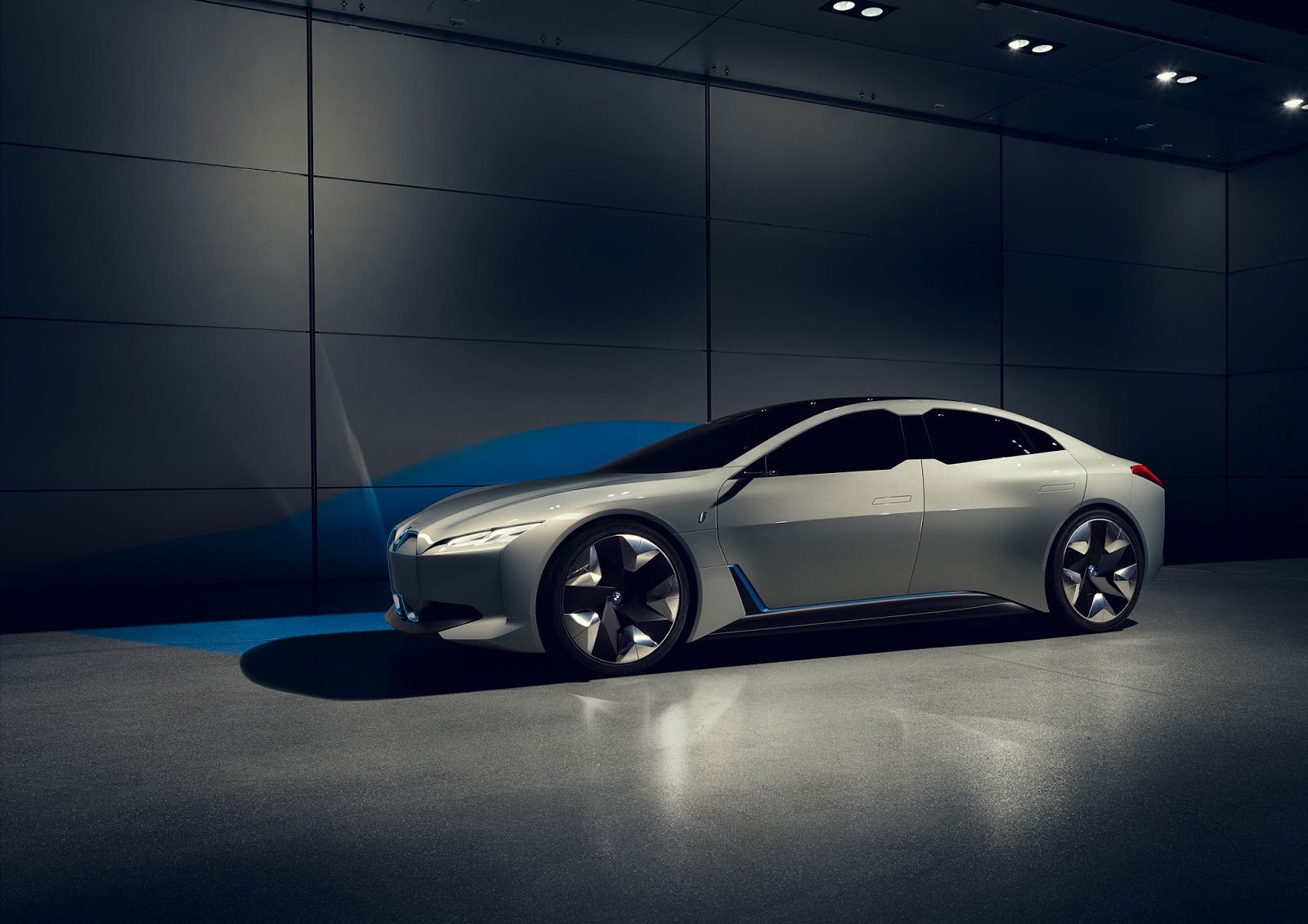 bmw-i-vision-dynamics-la-livepics-10 BMW i4 Confirmed For 2021, Will Become The Company’s Fifth Core Electric Vehicle