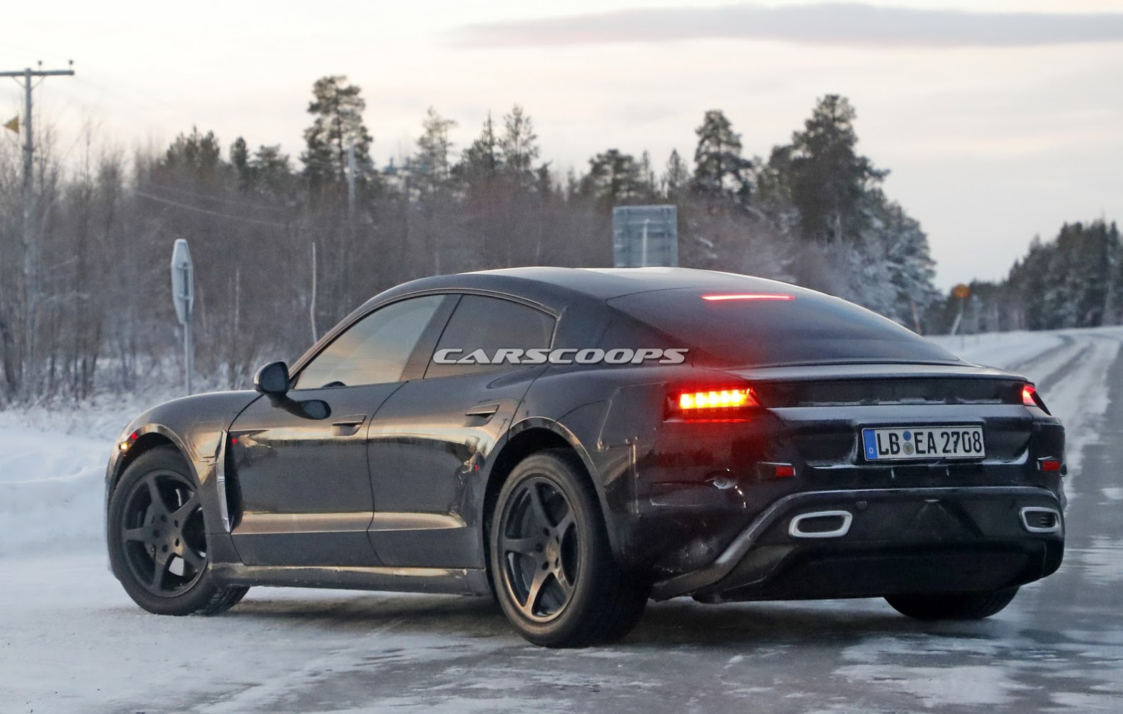 porsche-mission-e-winter-spy-12 Porsche’s Head Of EVs Says The Taycan Will Have A Lower Center Of Gravity Than The 911