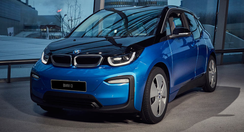  BMW Celebrates Delivering Over 100,000 EVs In 2017