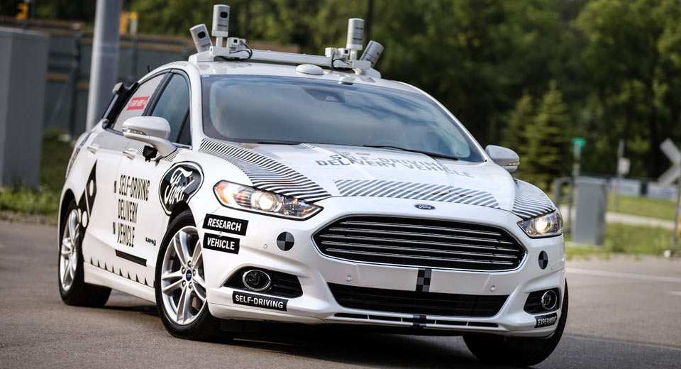  Ford Thinks It Makes More Sense Having Hybrid Self-Driving Cars