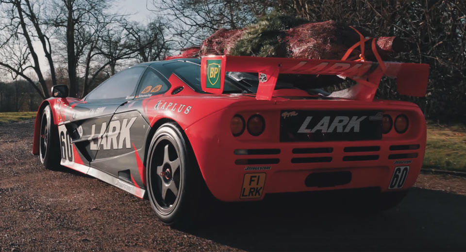 McLaren F1 GTR Doubles As A Christmas Tree Transporter