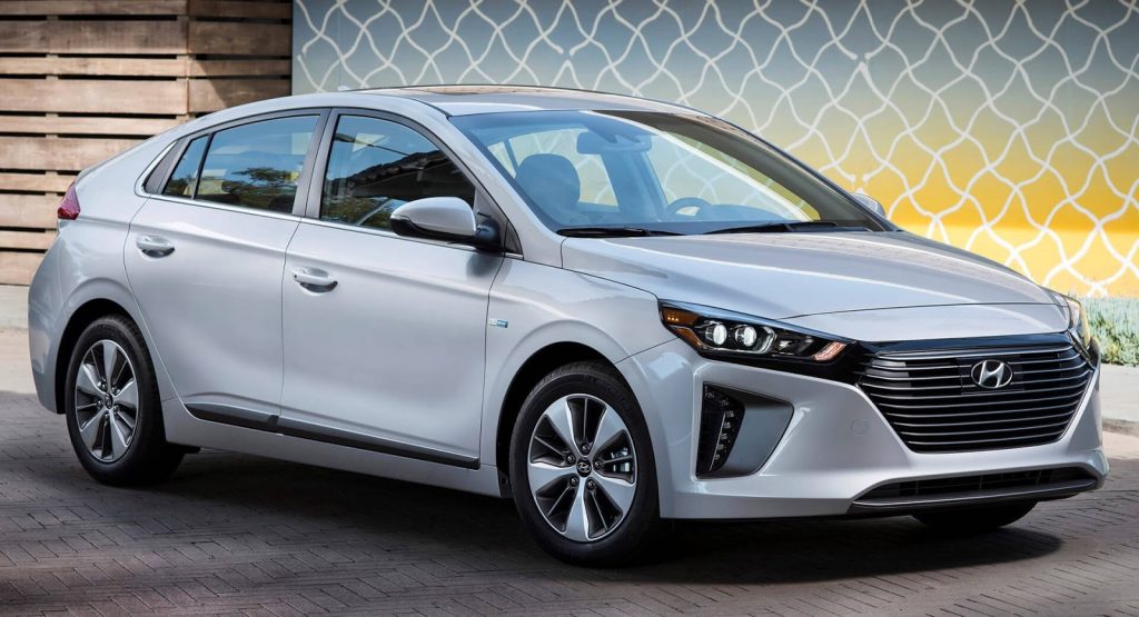  Hyundai Ioniq Plug-In Hybrid Joins The Family From $24,950