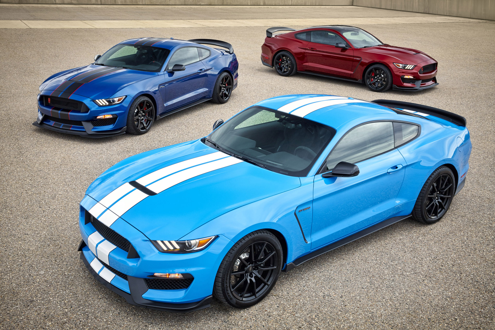2017 Ford Shelby GT350 & GT350R in new colors Ford Mustang Shelby GT500 Tipped For Chicago Debut