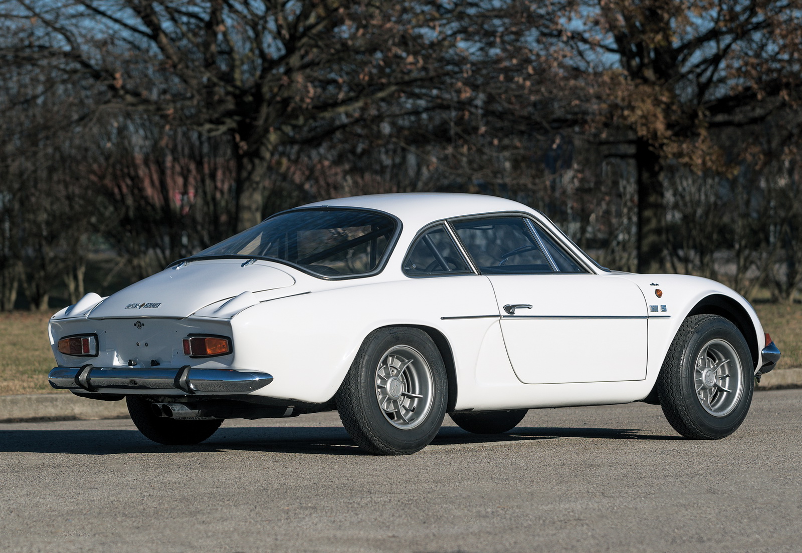 1974-renault-alpine-a110-5 Buy This Classic Alpine A110, Race It In Vintage Events