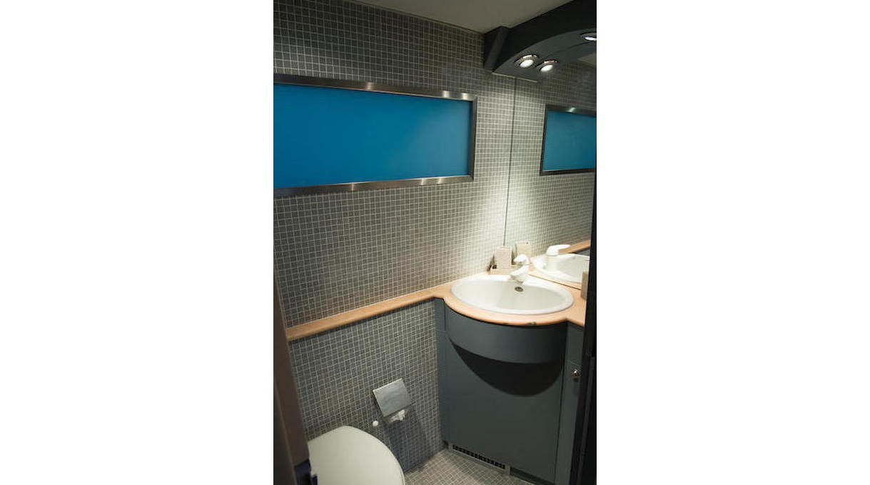 2001-ferrari-scuderia-f1-iveco-motor-home-19 Become The Envy Of The Caravan Park With Scuderia Ferrari’s Custom Iveco Motor Home