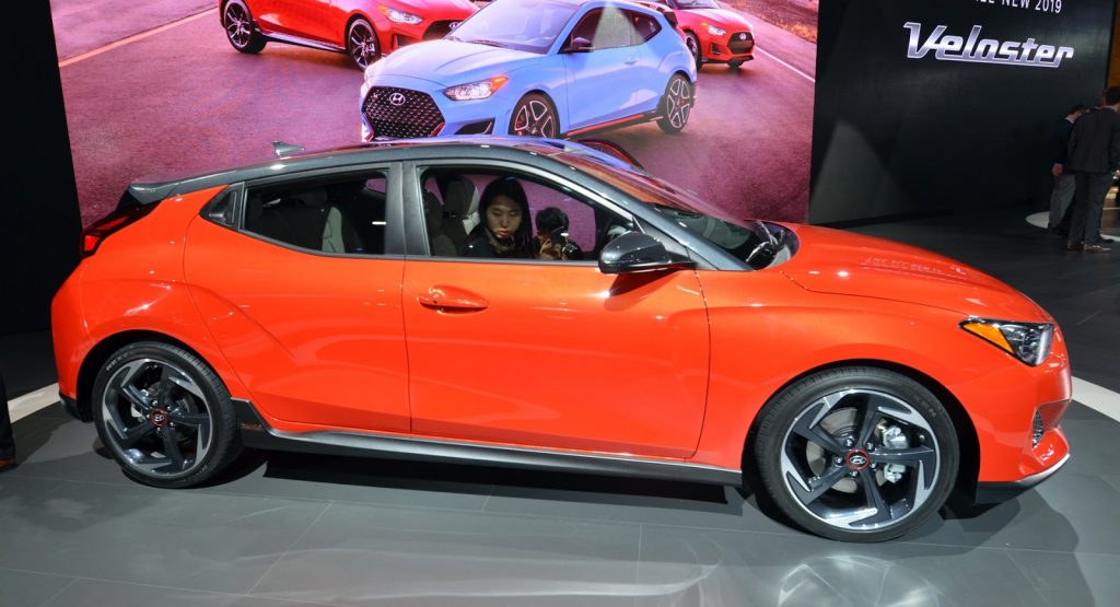  All-New Hyundai Veloster Is Still Quirky And That’s Good [93 Pics+Video]