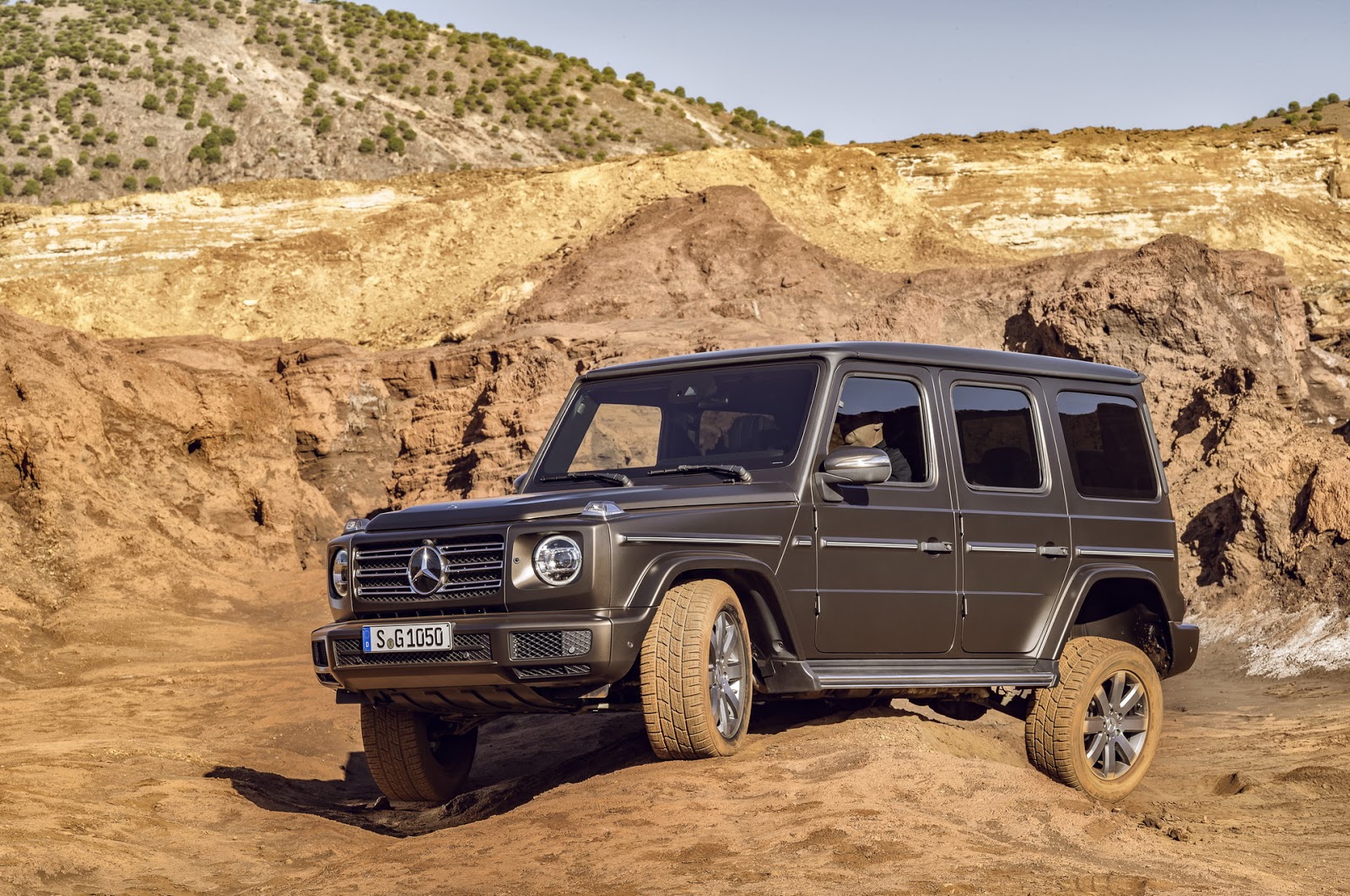 2019-Mercedes-Benz-G-Class-020-1 2019 Mercedes G-Class Goes Into Production, US Sales Start Later This Year