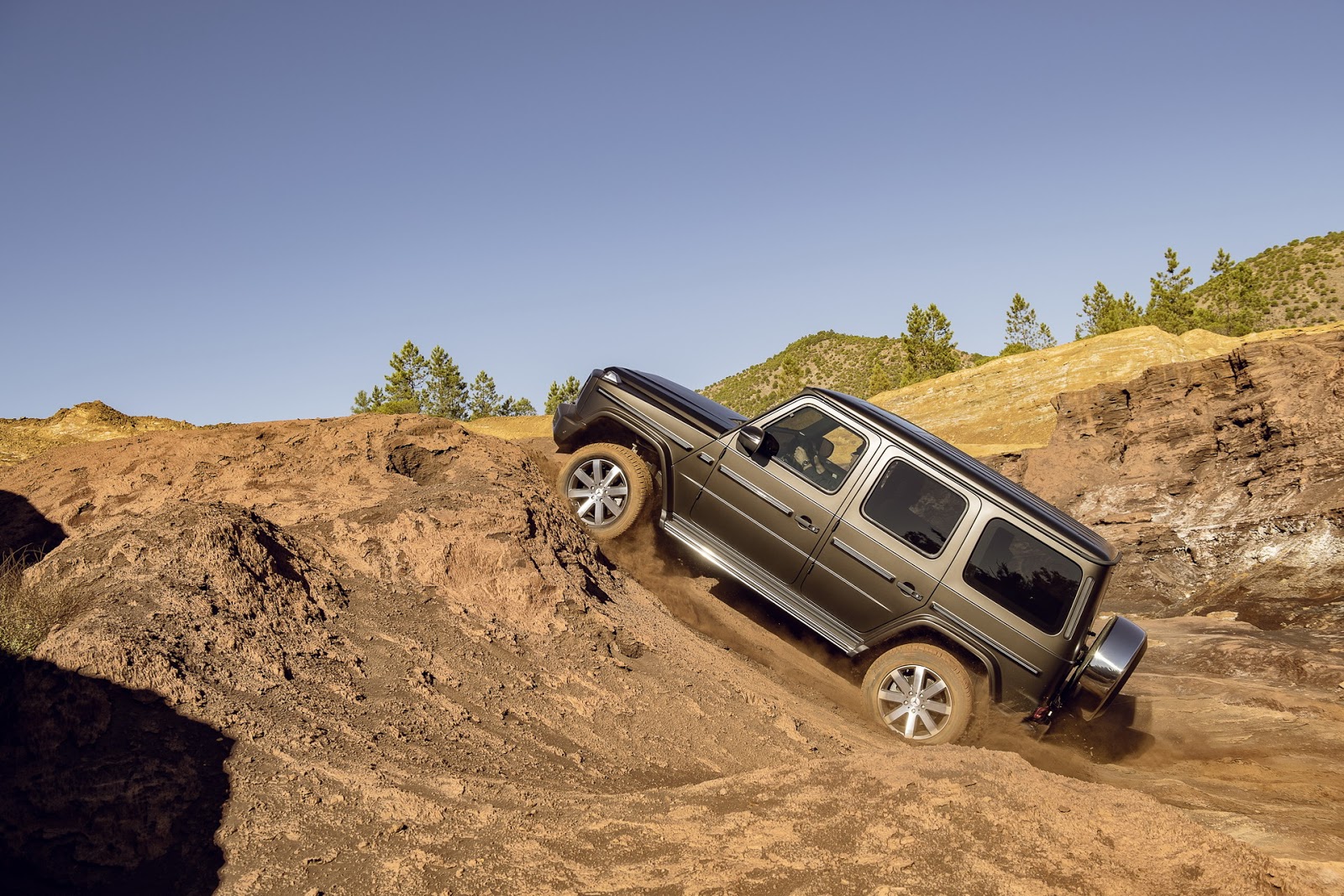 2019-Mercedes-Benz-G-Class-024-1 2019 Mercedes G-Class Goes Into Production, US Sales Start Later This Year