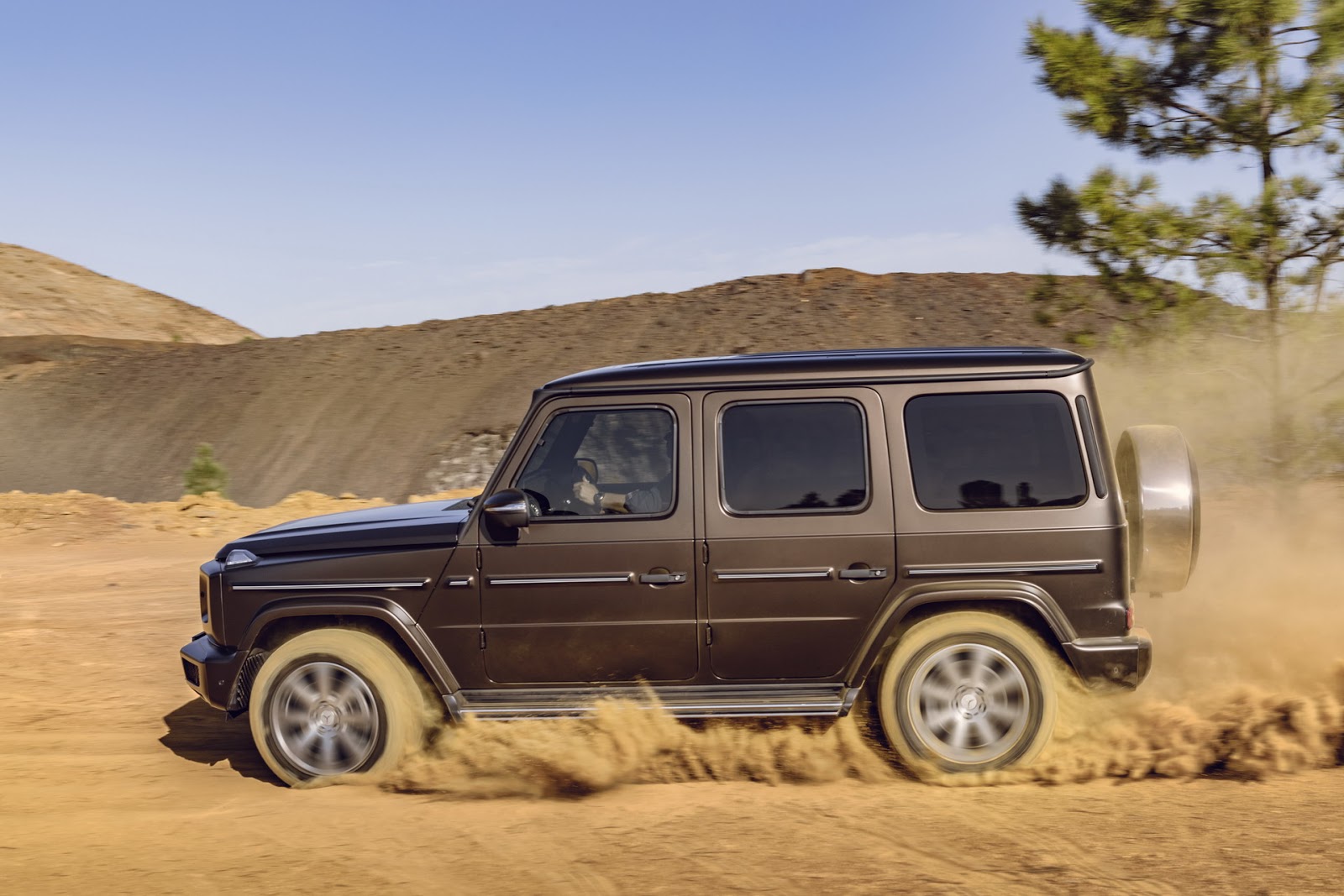 2019-Mercedes-Benz-G-Class-044-1 2019 Mercedes G-Class Goes Into Production, US Sales Start Later This Year
