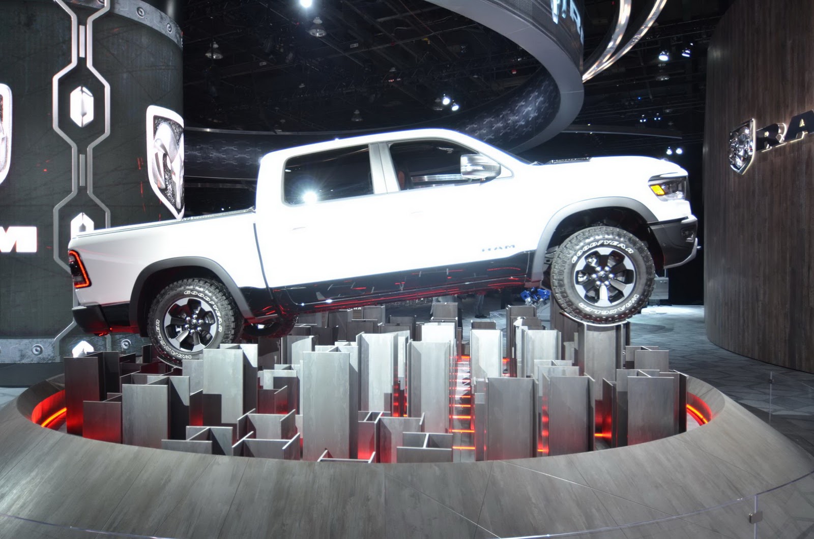 ram-1500-naias-livepics-179 Luxury Car Owners Ditch Sedans For Expensive Full-Size Pickup Trucks