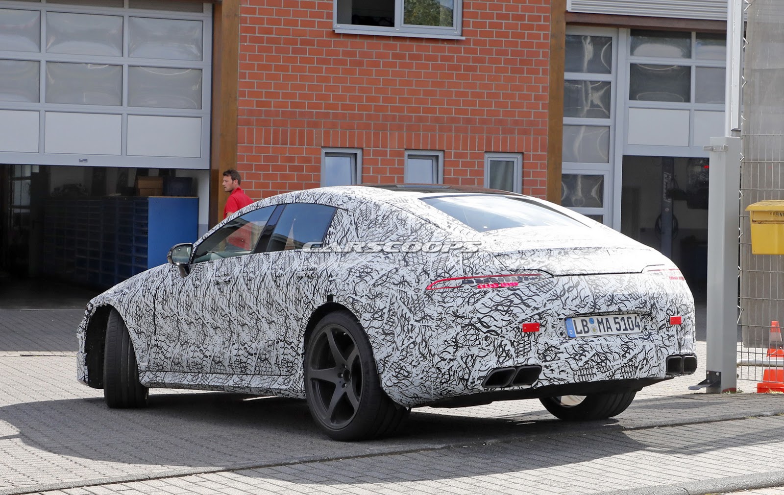 AMG-GT4-Less-Camo-Spy-21 Mercedes-AMG GT4 Will Reportedly Debut In Geneva
