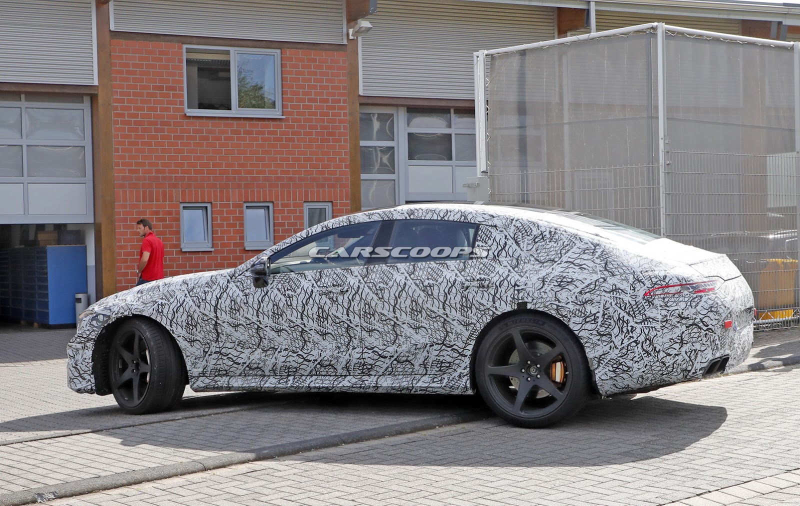 AMG-GT4-Less-Camo-Spy-22 Mercedes-AMG GT4 Will Reportedly Debut In Geneva