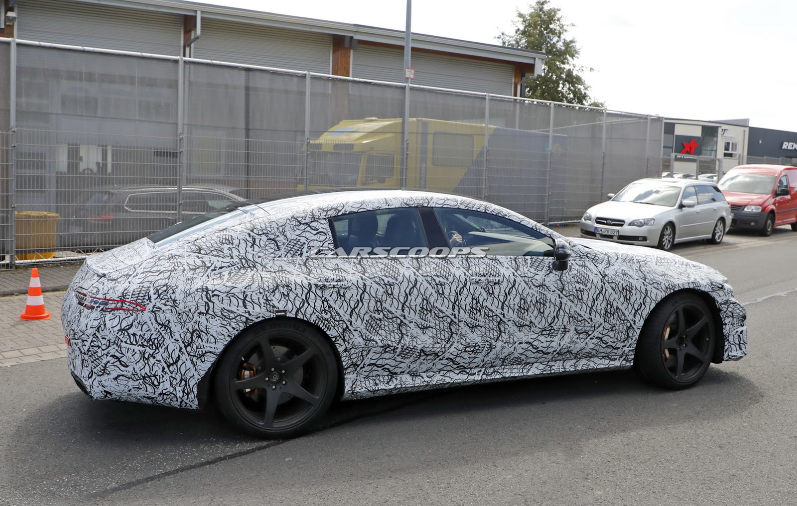 AMG-GT4-Less-Camo-Spy-6 Mercedes-AMG GT4 Will Reportedly Debut In Geneva