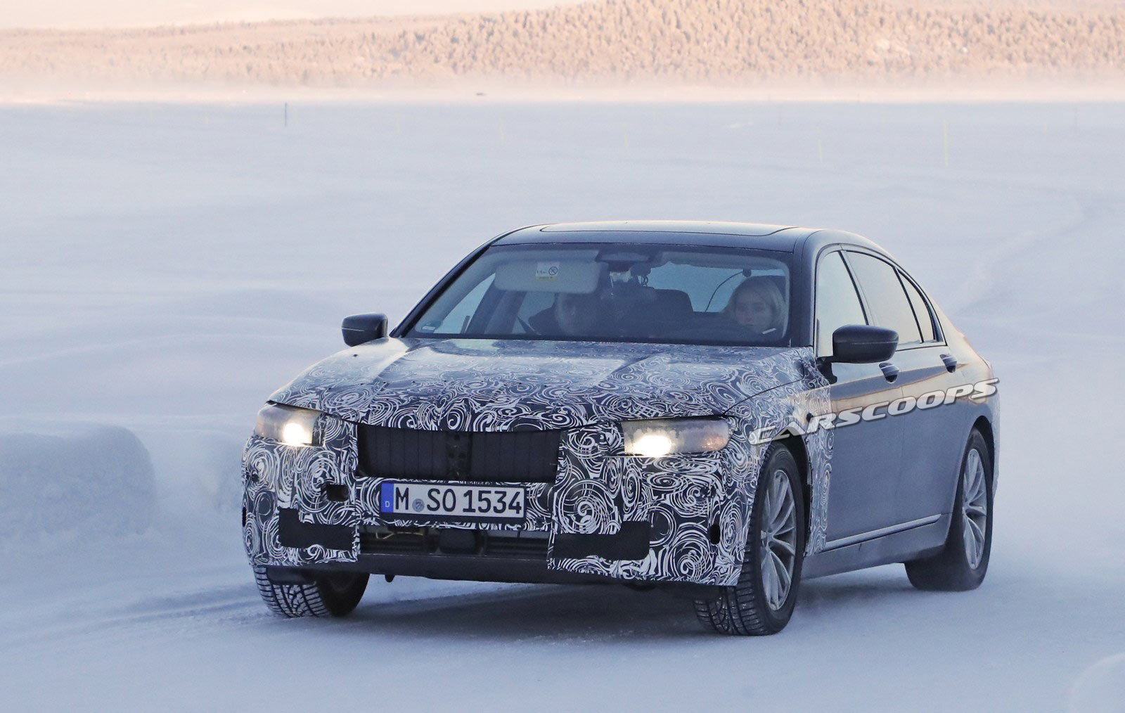 BMW-7-Series-2 2019 BMW 7-Series Caught Getting Ready To Tackle The All-New A8