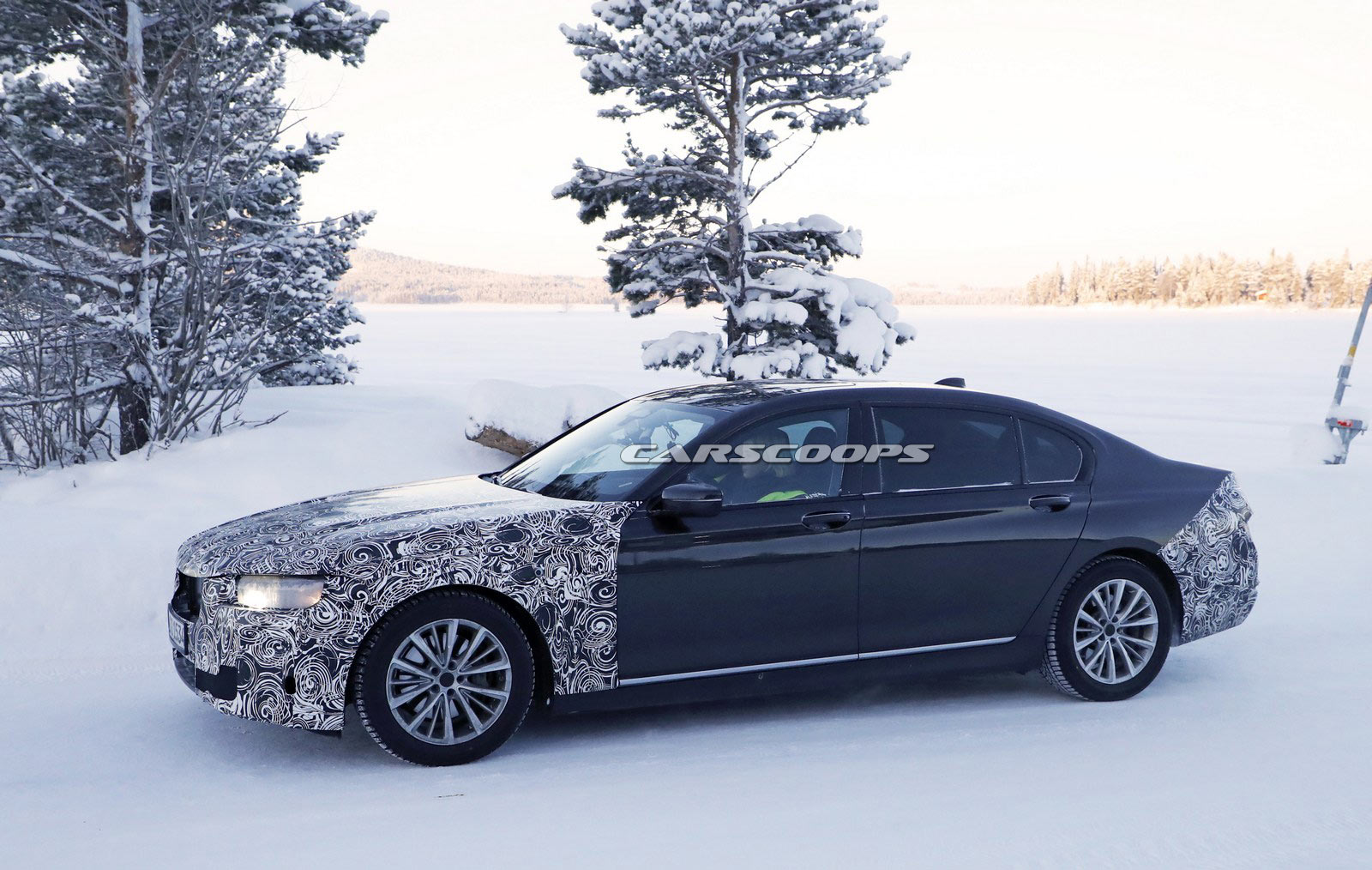 BMW-7-Series-6 2019 BMW 7-Series Caught Getting Ready To Tackle The All-New A8
