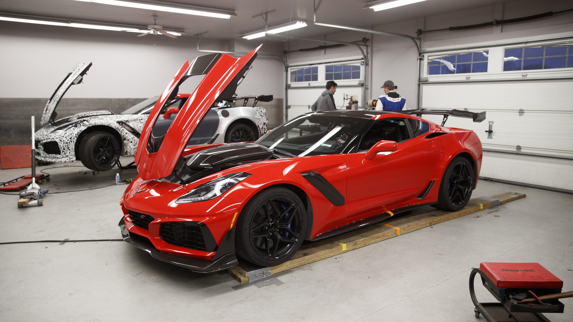 2019 Chevrolet Corvette ZR1 – VIR lap record holder on Grand C 2019 Corvette ZR1 Beats The Ford GT To Claim New Lap Record At VIR