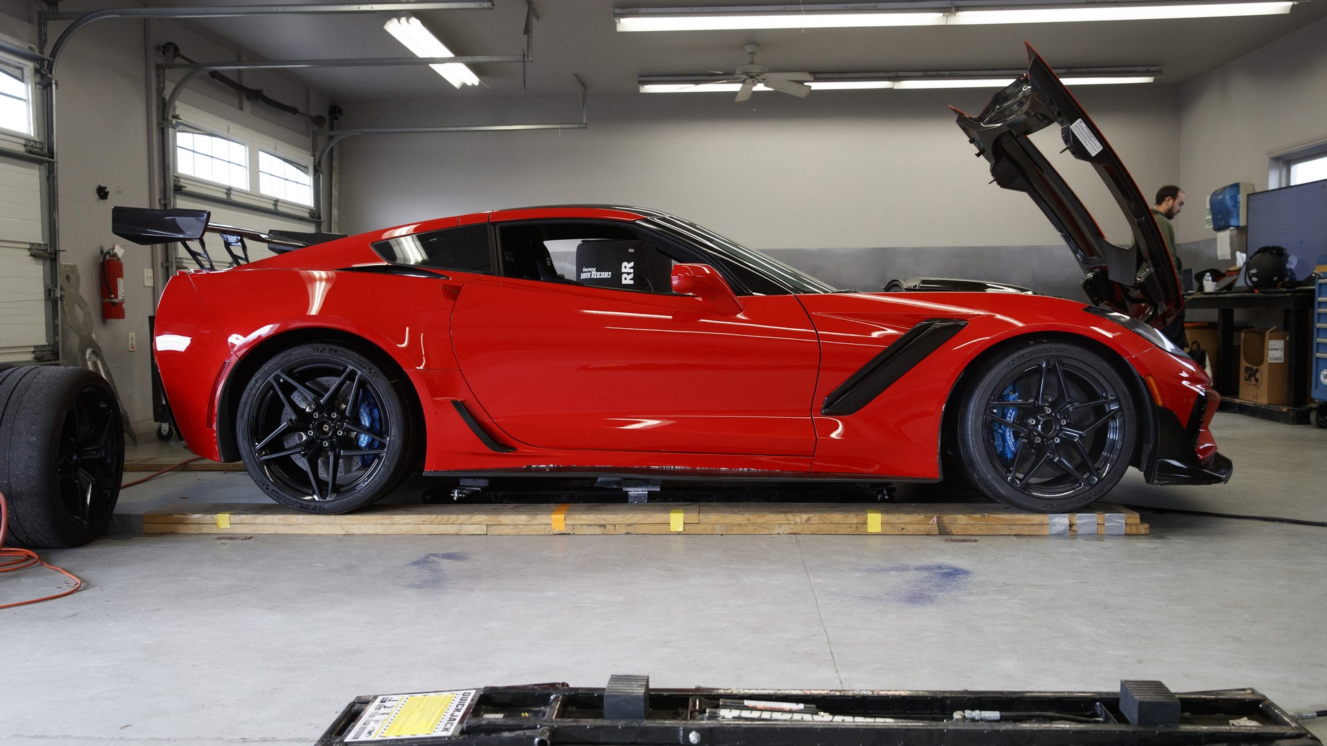 2019 Corvette ZR1 Beats The Ford GT To Claim New Lap Record At VIR
