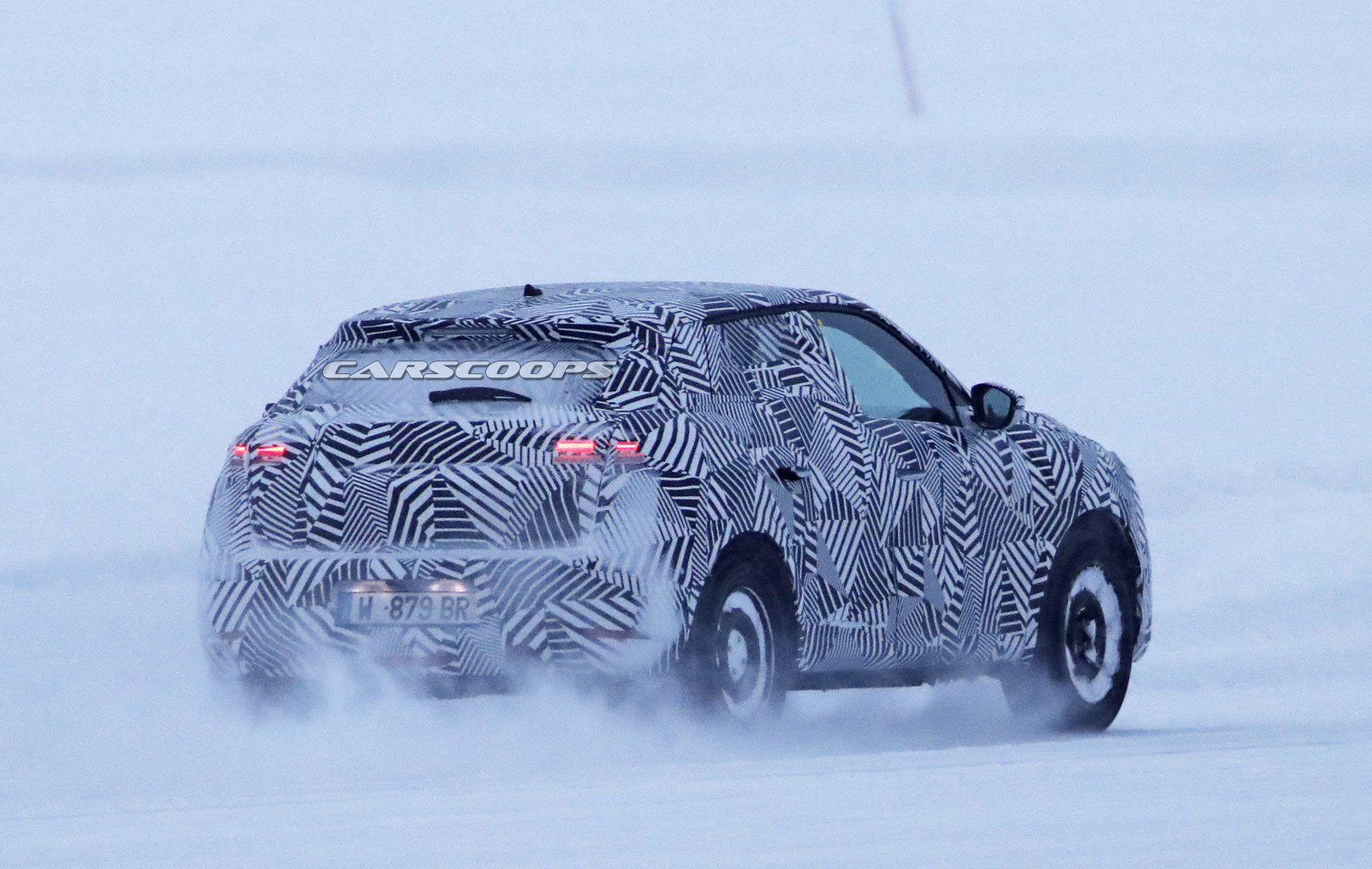 DS3-Crossback-13 DS3 Crossback Spied In Sweden, Will Be Offered As An EV