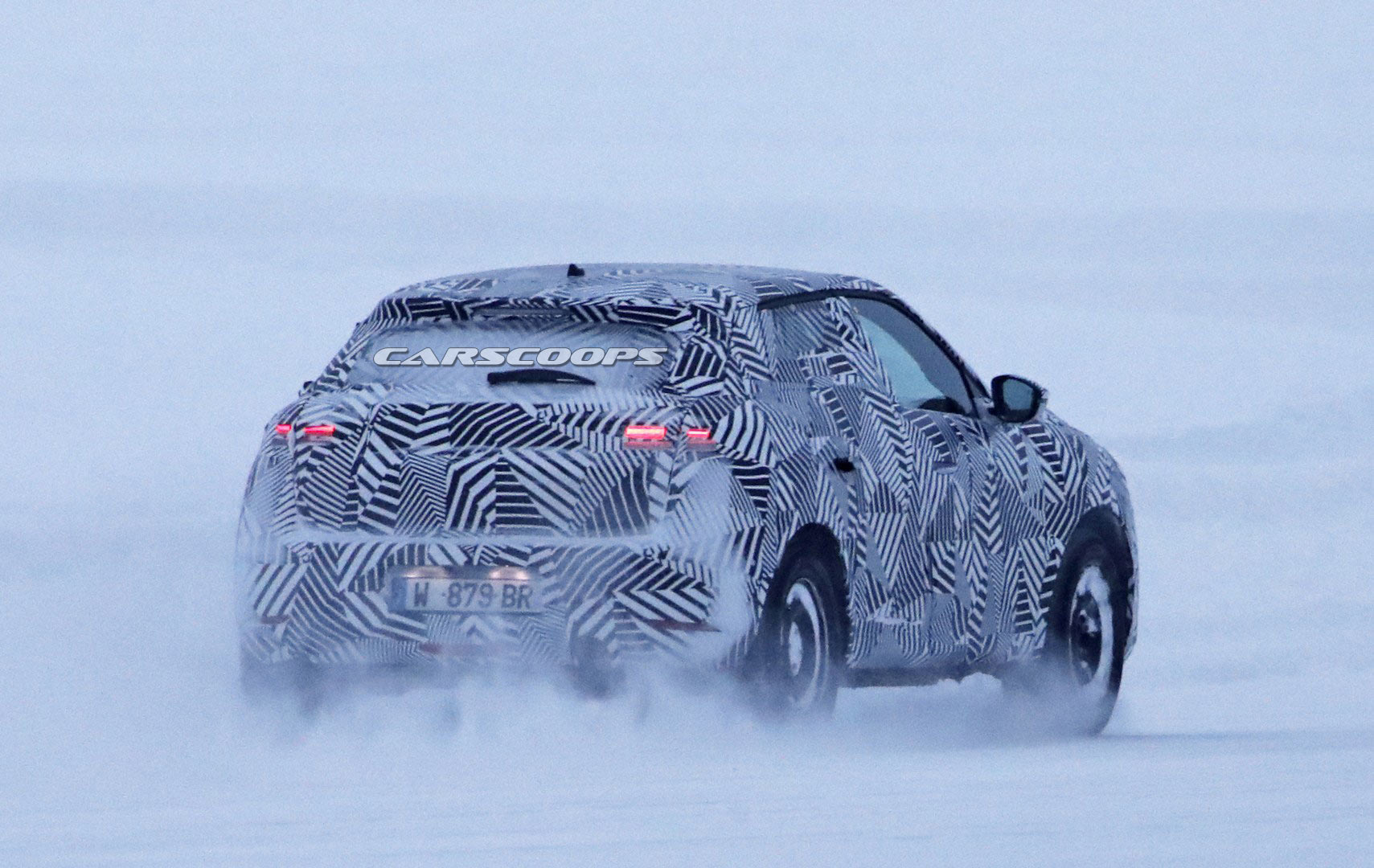 DS3-Crossback-14 DS3 Crossback Spied In Sweden, Will Be Offered As An EV