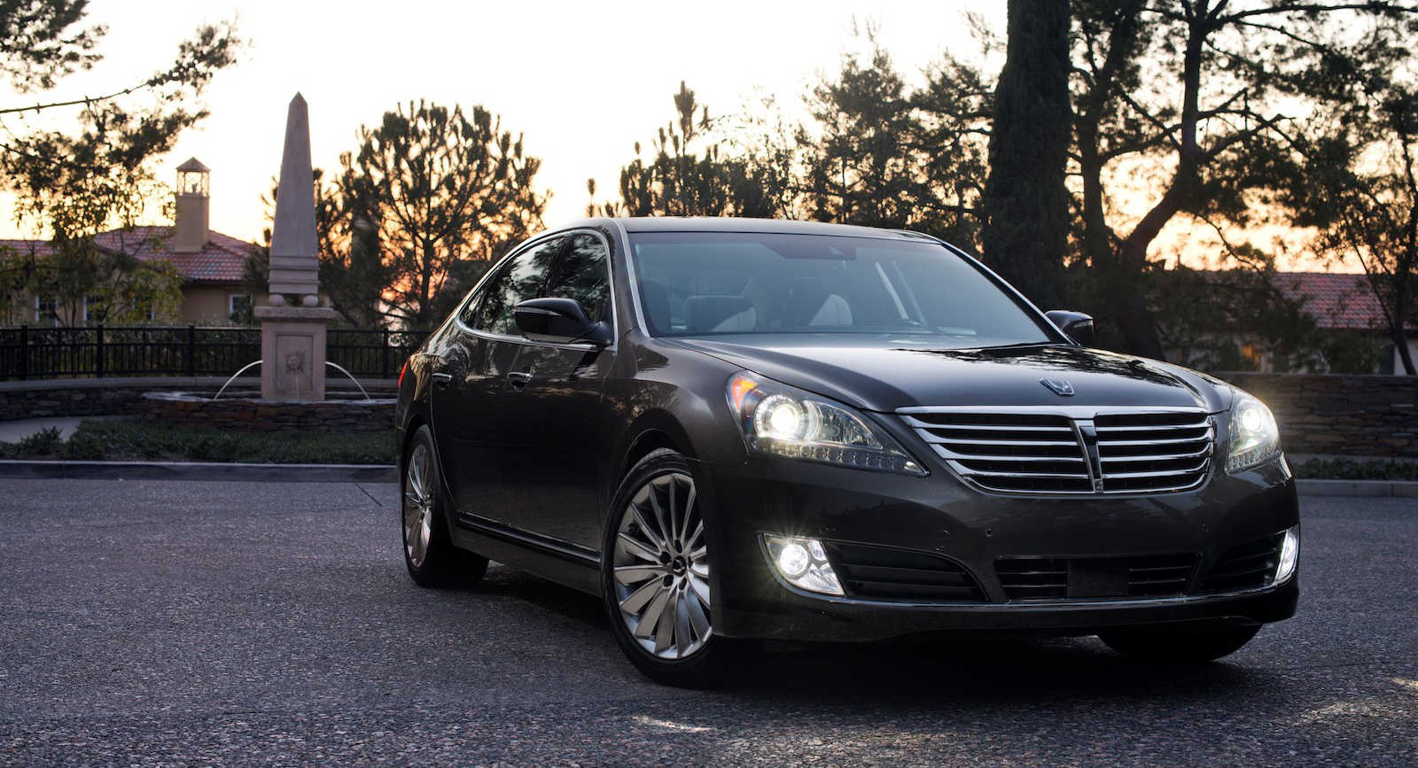 Hyundai Equus The Hyundai Equus Is Your Entry Ticket Into Luxury Executive Saloons