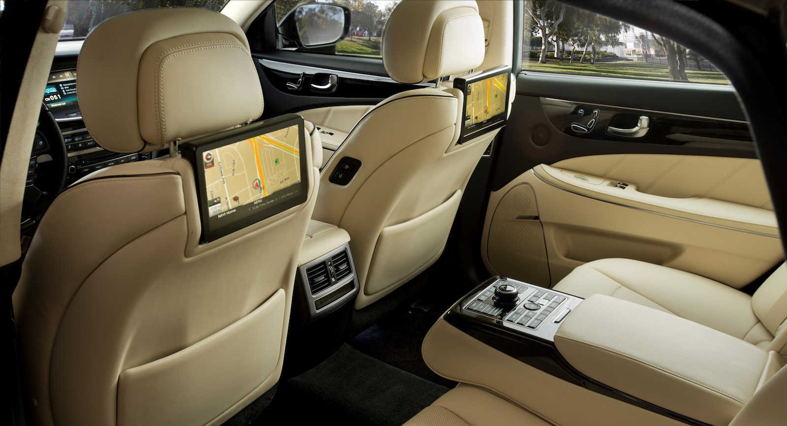 Hyundai Equus The Hyundai Equus Is Your Entry Ticket Into Luxury Executive Saloons