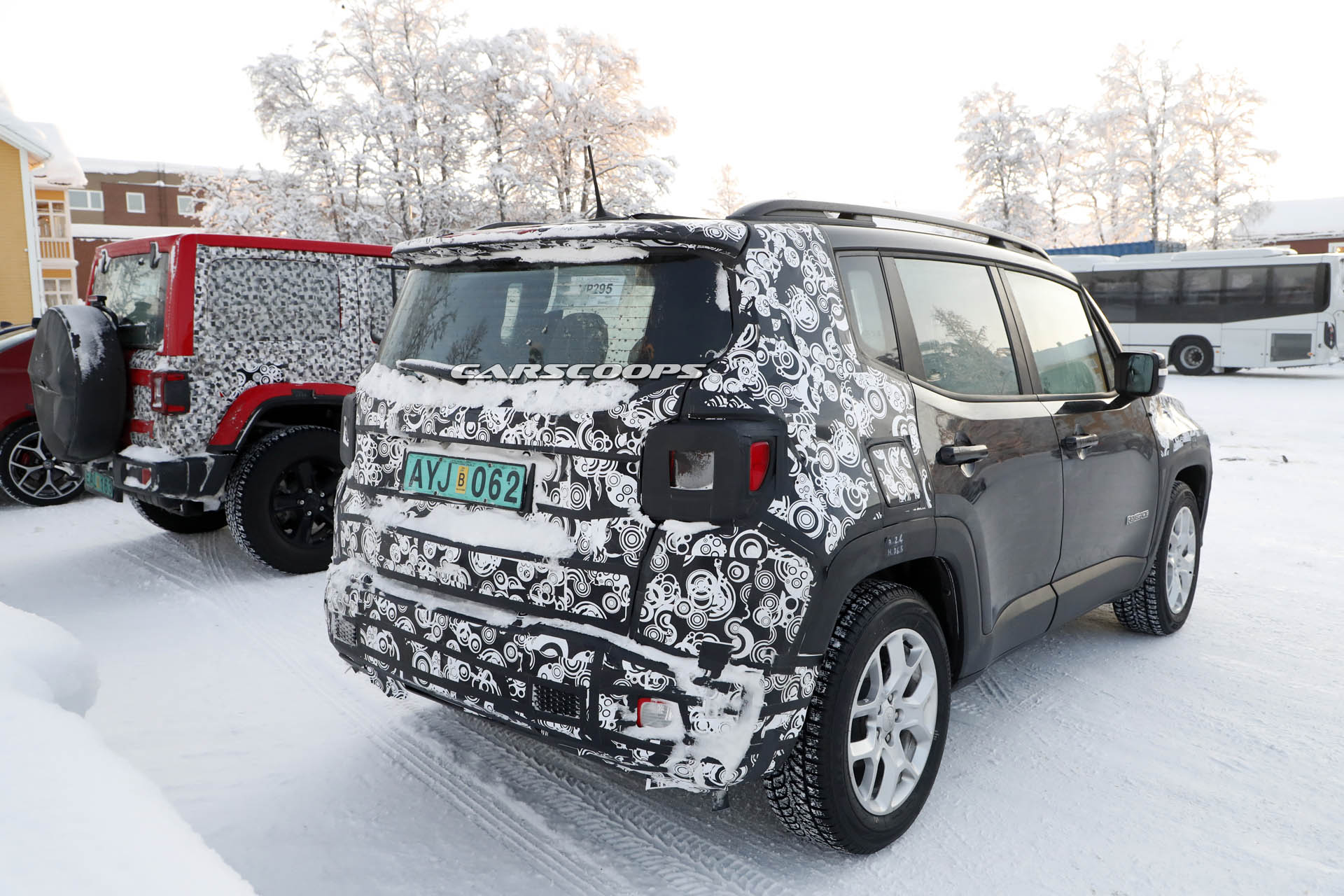Jeep Renegade facelift 9 copy Jeep’s Giving The 2019 Renegade A Little Attention
