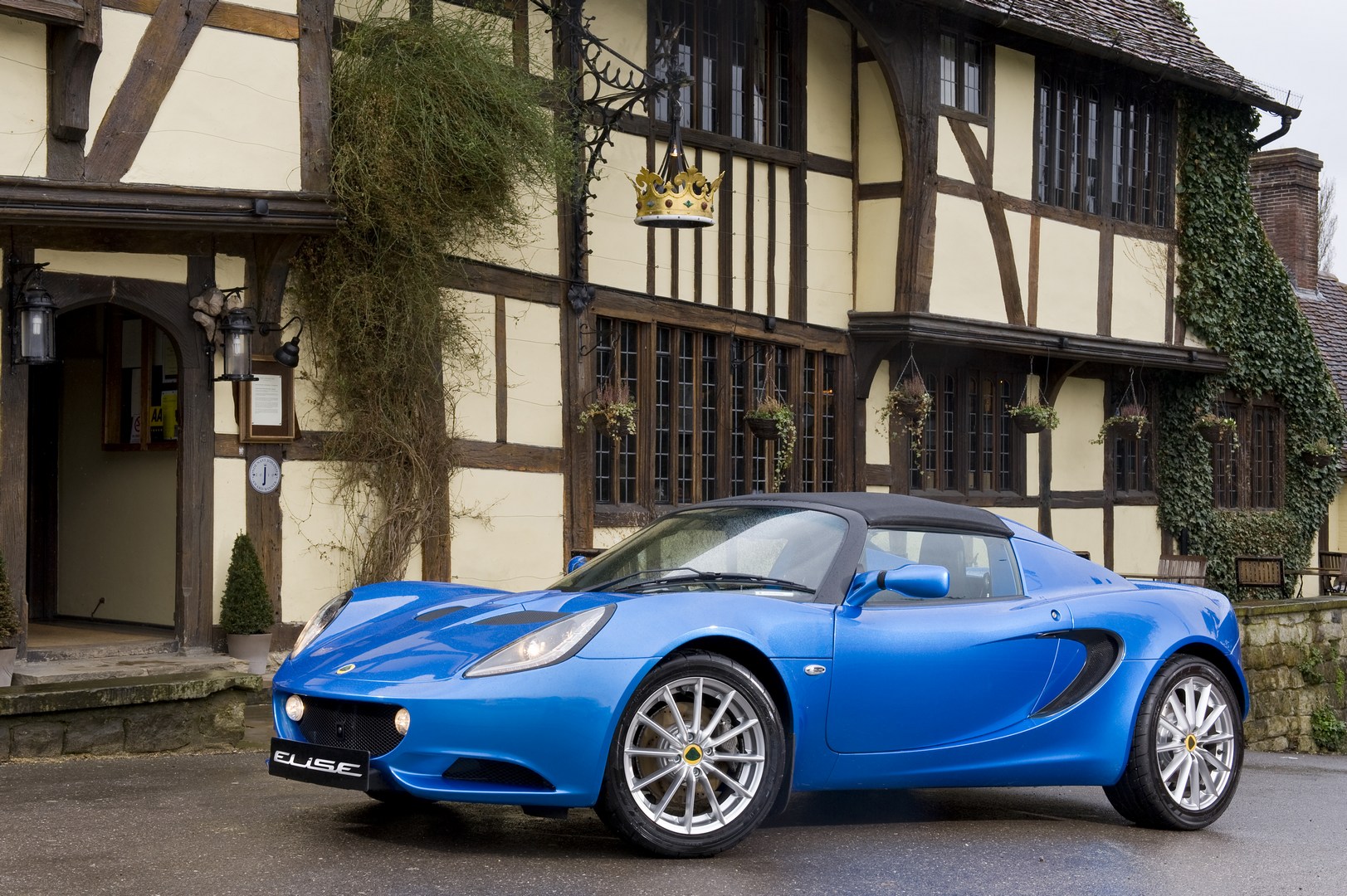 Lotus Elise Lotus To Launch Two New Sports Cars In 2020