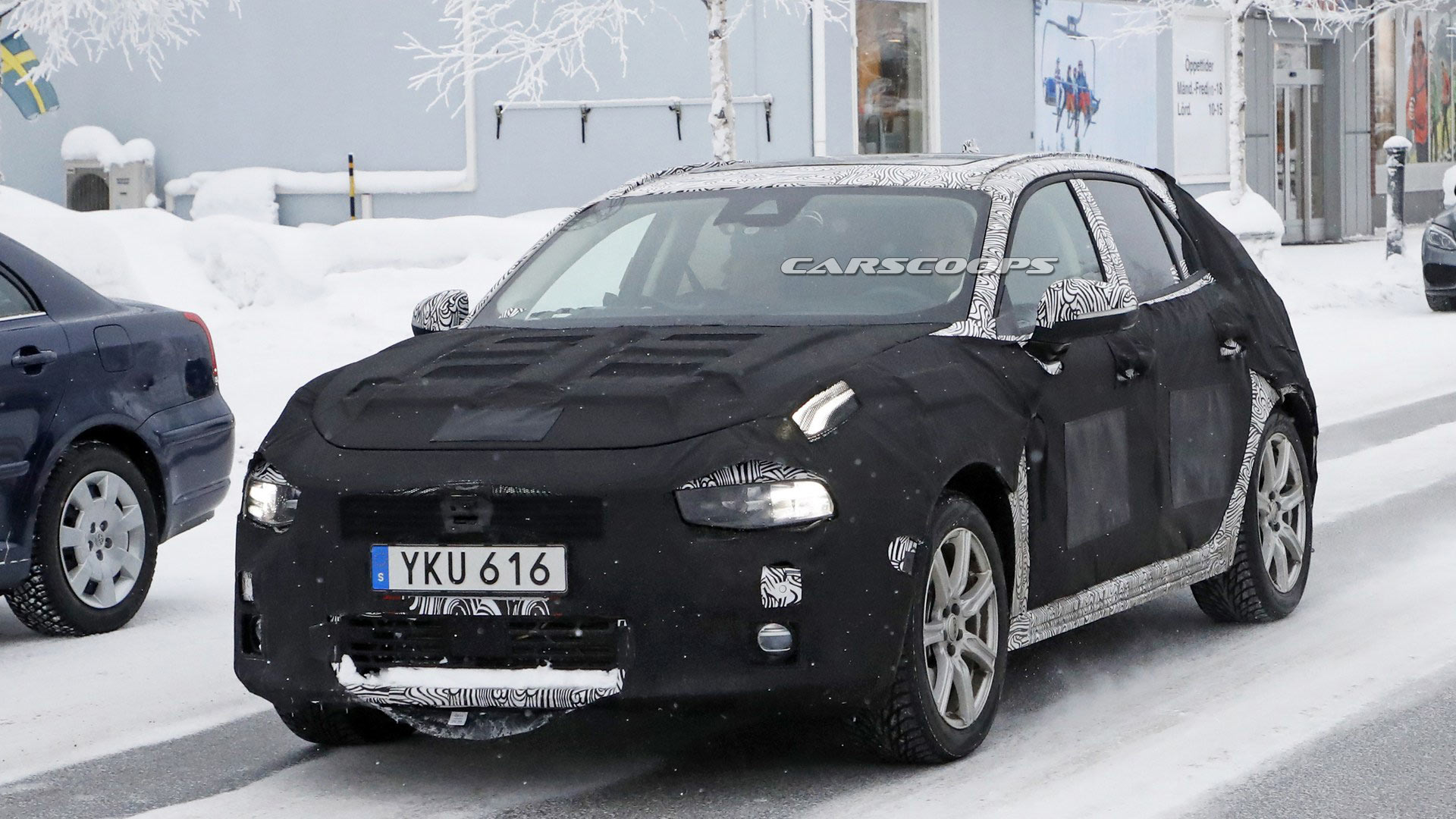 Lynk-&-Co-04-Hatchback-2 Lynk & Co Hatches The 04 To Battle The VW Golf