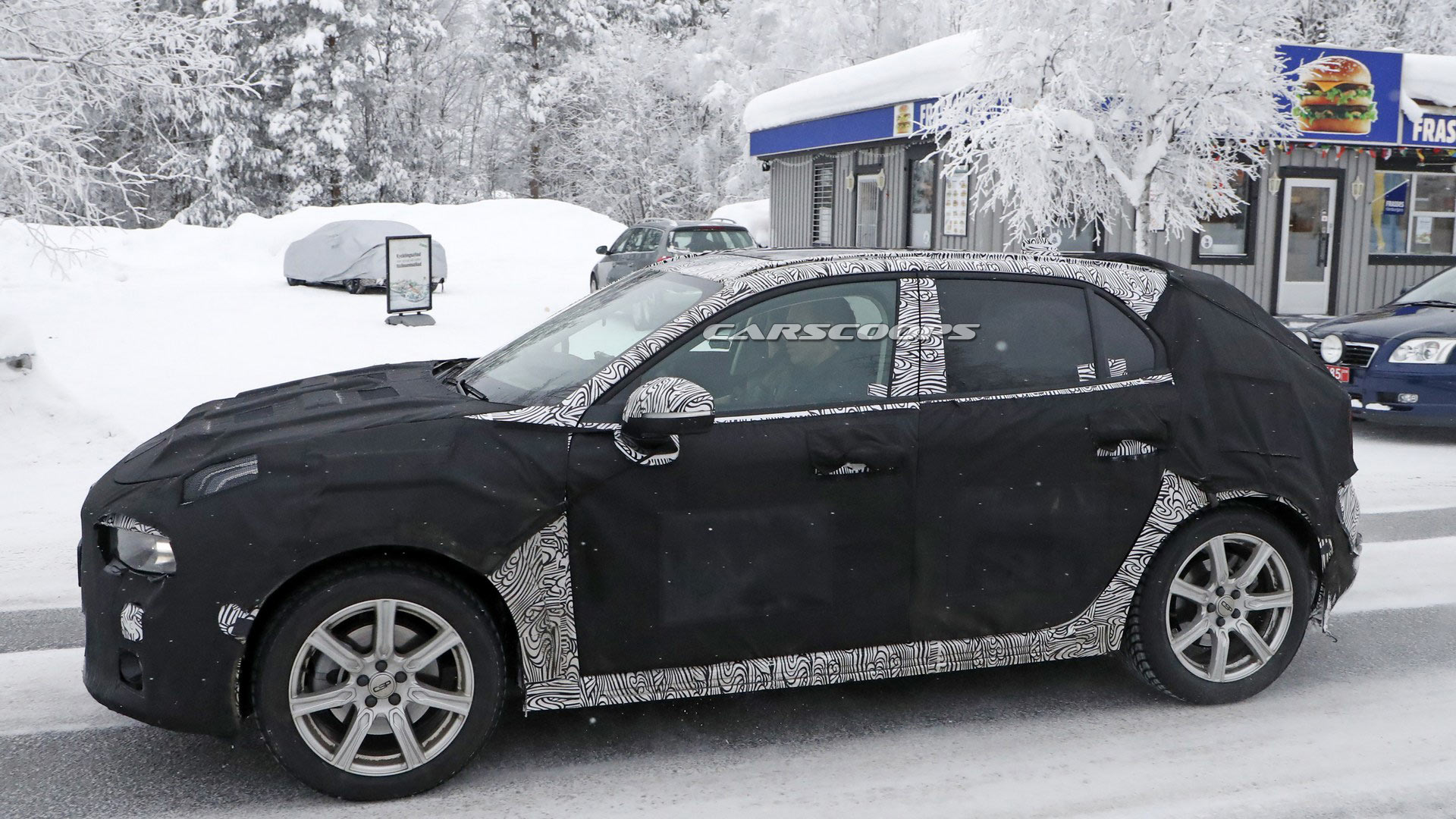 Lynk-&-Co-04-Hatchback-7 Lynk & Co Hatches The 04 To Battle The VW Golf