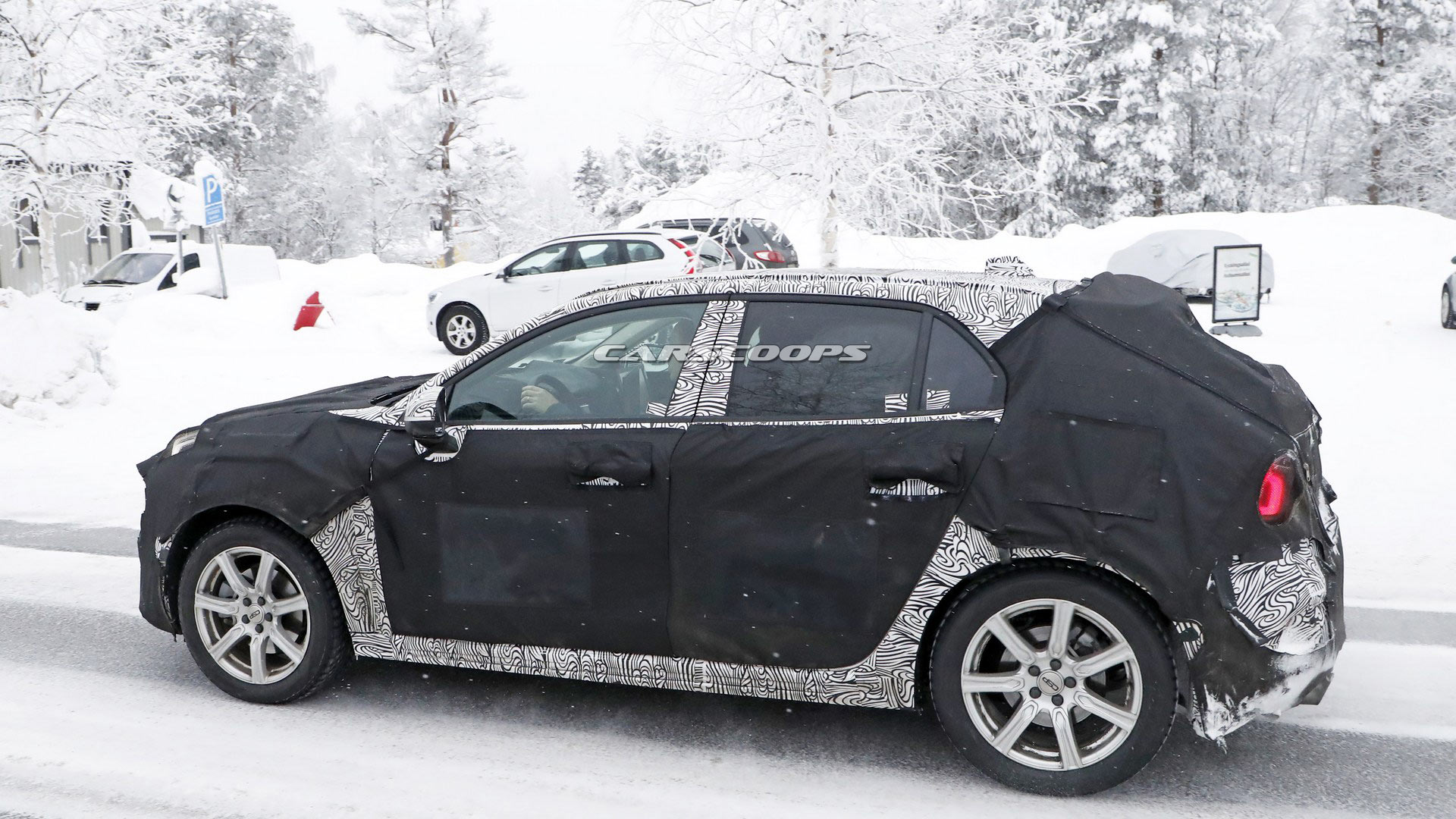 Lynk-&-Co-04-Hatchback-8 Lynk & Co Hatches The 04 To Battle The VW Golf