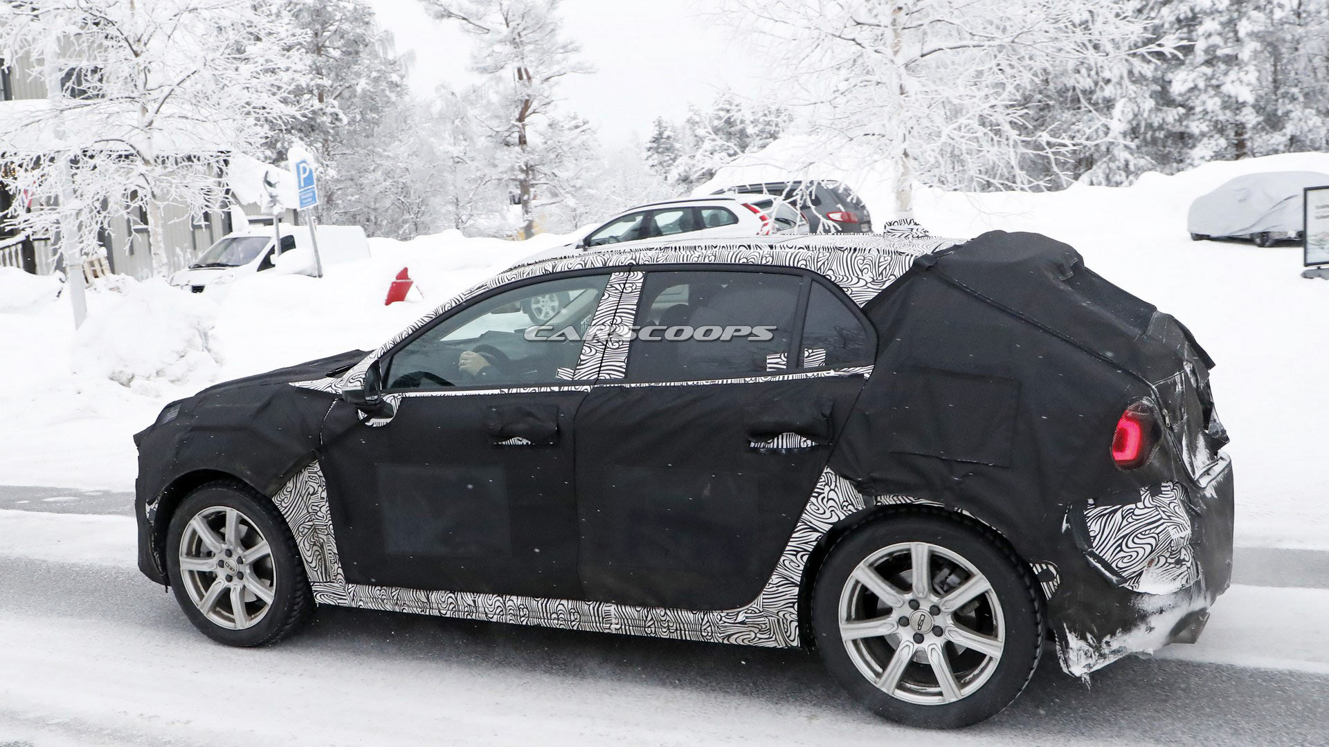 Lynk-&-Co-04-Hatchback-9 Lynk & Co Hatches The 04 To Battle The VW Golf